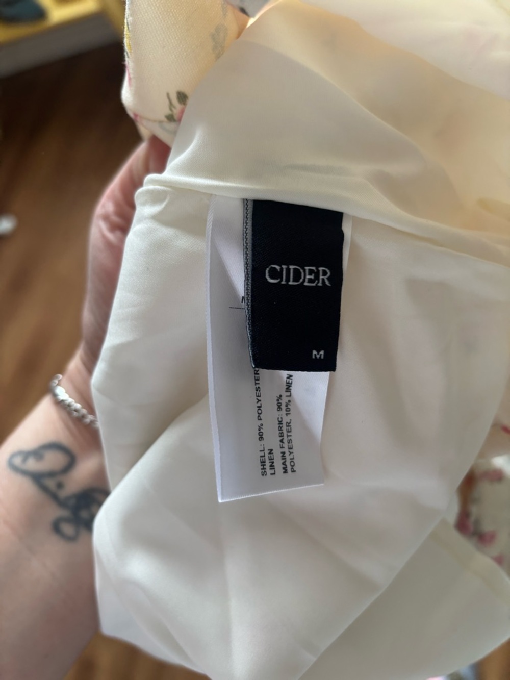 Feminine Cream & Pink Floral Print Cider A-Line Mini Dress, Sz Medium - Picture 11 of 14